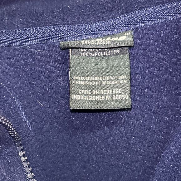 Georgia Tech Yellow Jackets Fleece Pullover, Youth Size 16/18 - Picture 8 of 9